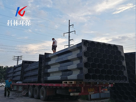 導(dǎo)電玻璃鋼陽極管蜂窩管束特點(diǎn)